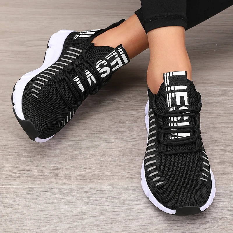 Women's Lightweight Mesh Jogging Shoes